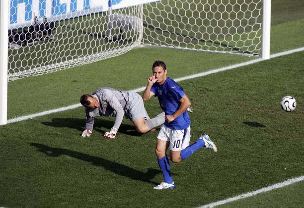 为何中国至今未成功申办世界杯？深度解析国际足联标准